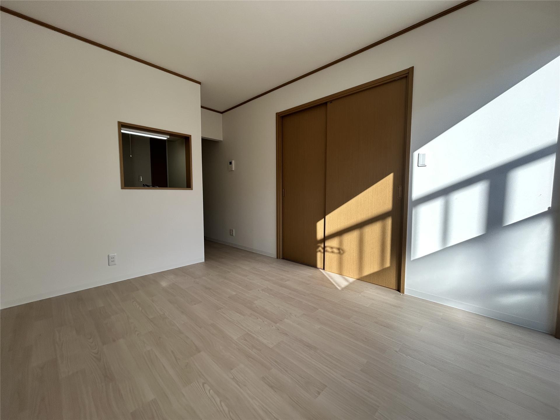 居室・リビング　9.8帖のリビングダイニングです