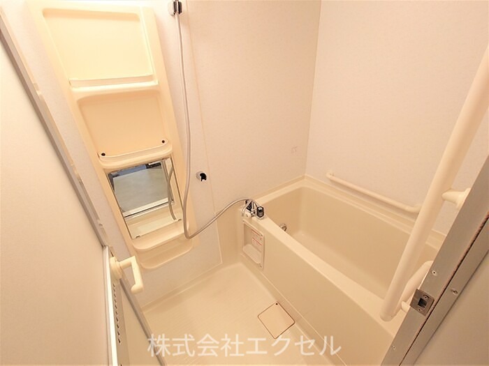 バス・シャワールーム　追い焚き付き