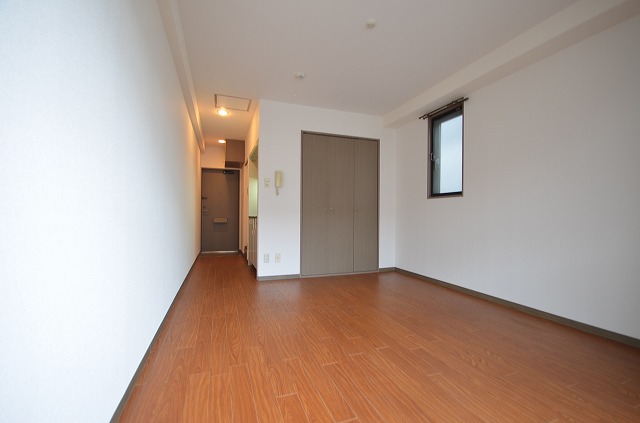 居室・リビング　※同建物・別物件の写真です