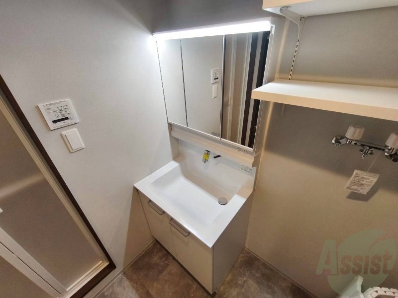 洗面設備　シャンプードレッサーで身支度もラクラクです！