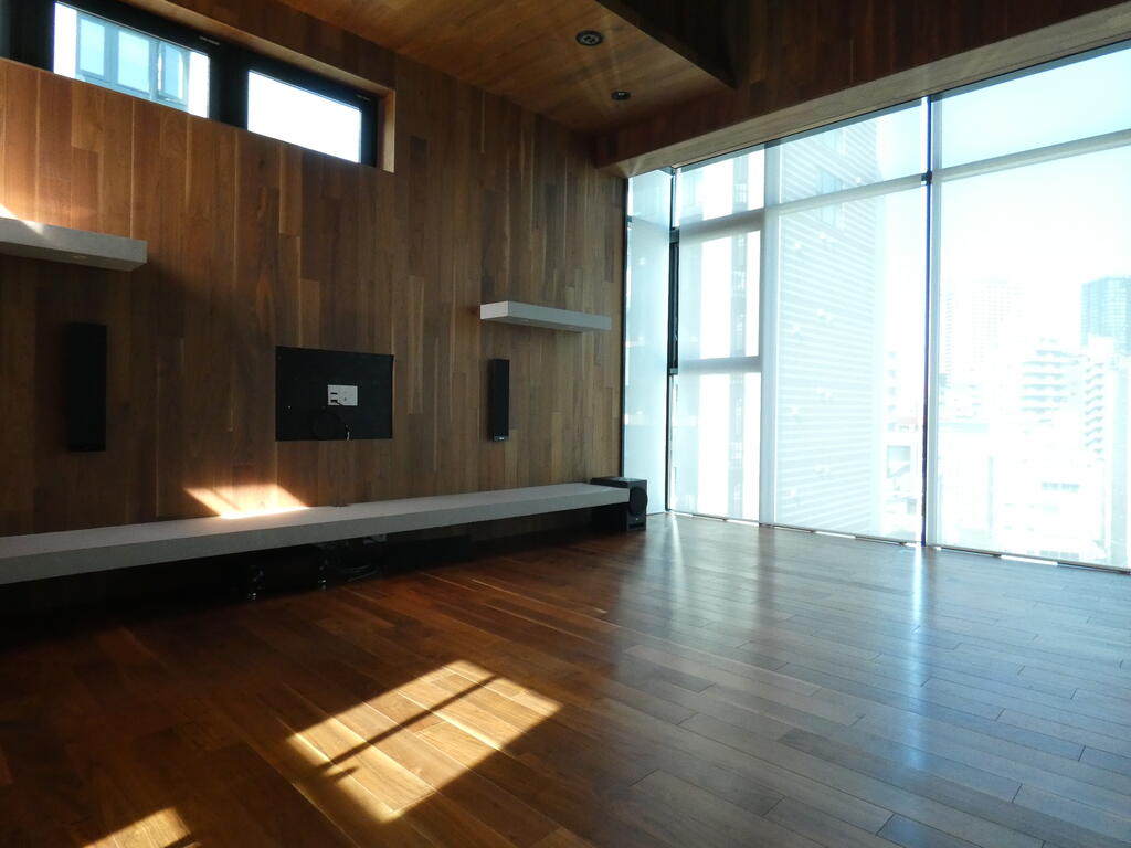 居室・リビング　内観1