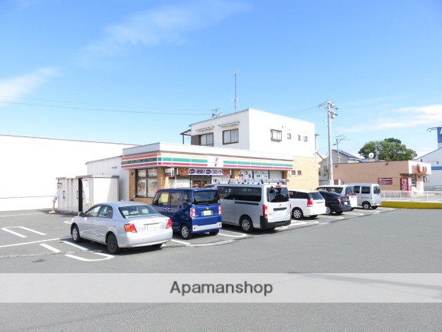 コンビニ　セブンイレブン（コンビニ）まで395m