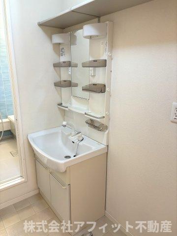 洗面設備　洗髪洗面化粧台