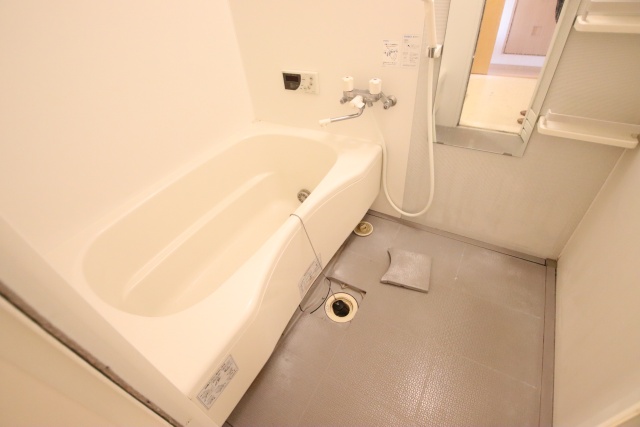 バス・シャワールーム　※別室の参考写真の為、現況優先です。