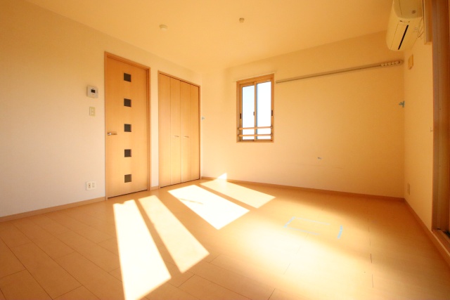 居室・リビング　※別室の参考写真の為、現況優先です。