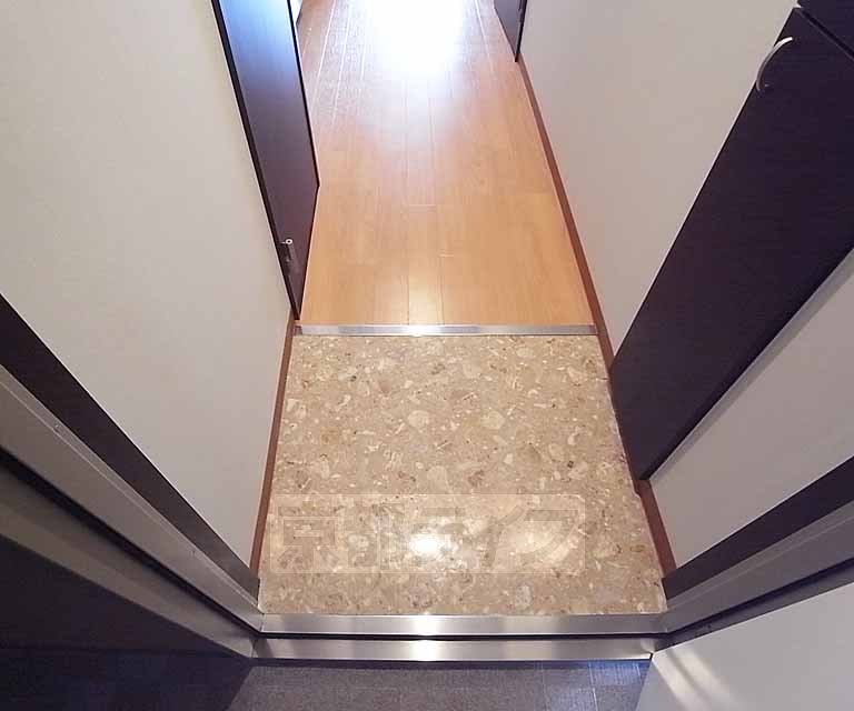 玄関　オシャレなタイルの玄関です。