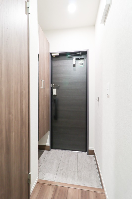 玄関　図面と現状に相違がある場合には現状を優先