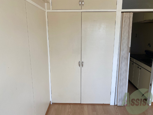 収納　高さ、奥行きともに大き目の収納が備わっておりますね