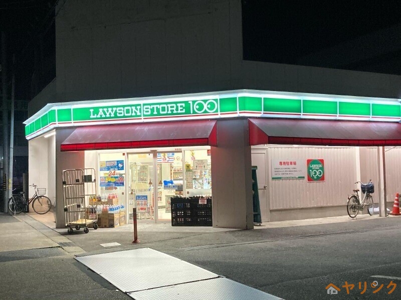 コンビニ　ローソンストア100名東香流店（コンビニ）まで389m
