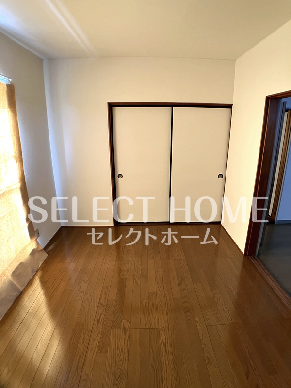 その他部屋・スペース　使い勝手のいい寝室です