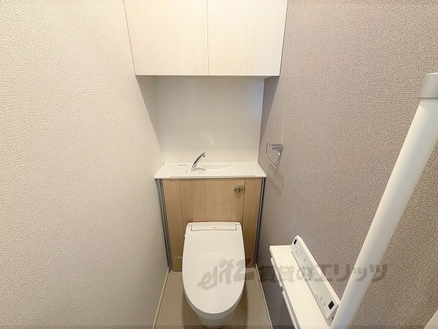 その他設備　給湯器リモコン