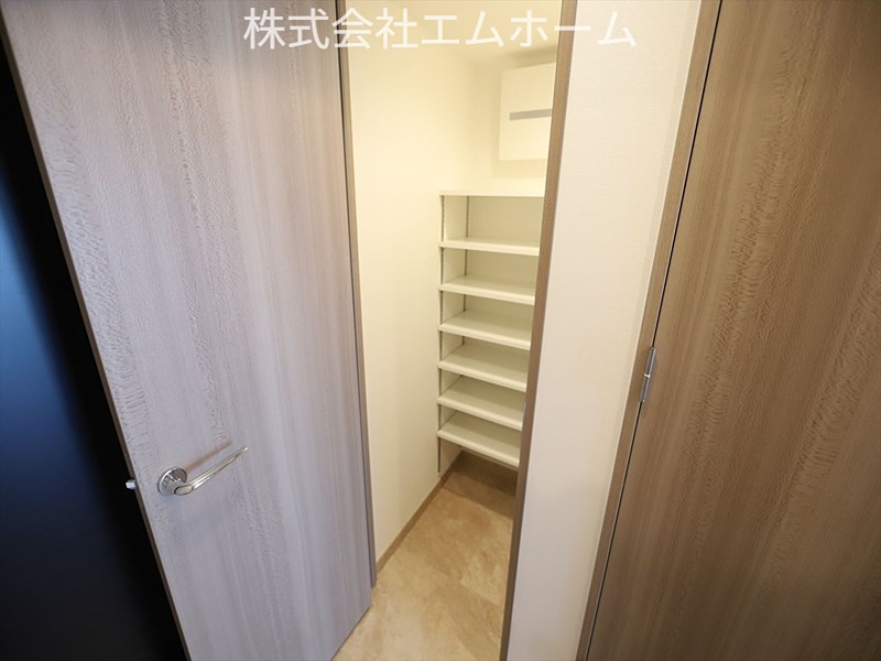 玄関　シューズインクローク付