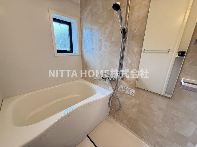 バス・シャワールーム　キレイなバスルームで疲れもなくなりますね◎