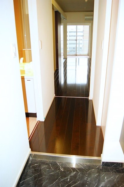 玄関　※写真と異なる場合は現状優先。