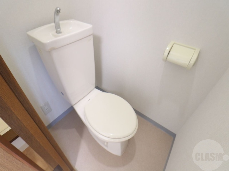 トイレ　きれいな水回りです