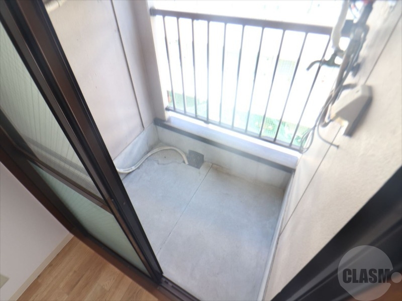 バルコニー　明るいバルコニーです