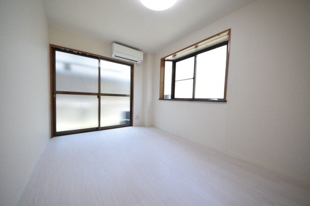 居室・リビング　洋室