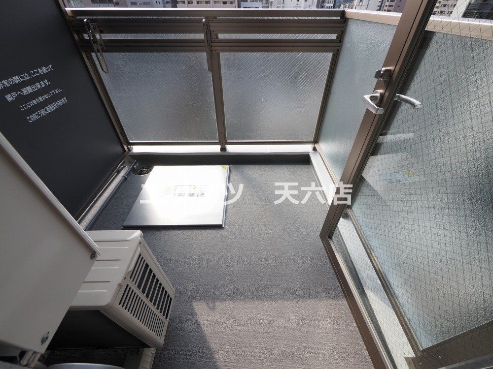 バルコニー　バルコニー