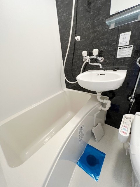 バス・シャワールーム　別部屋同仕様