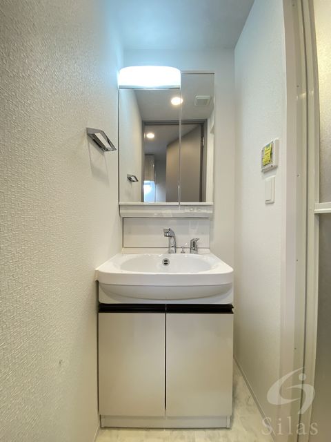 洗面設備　同仕様