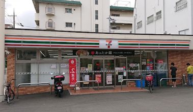 コンビニ　セブンイレブン 大阪南住吉1丁目店（コンビニ）まで100m