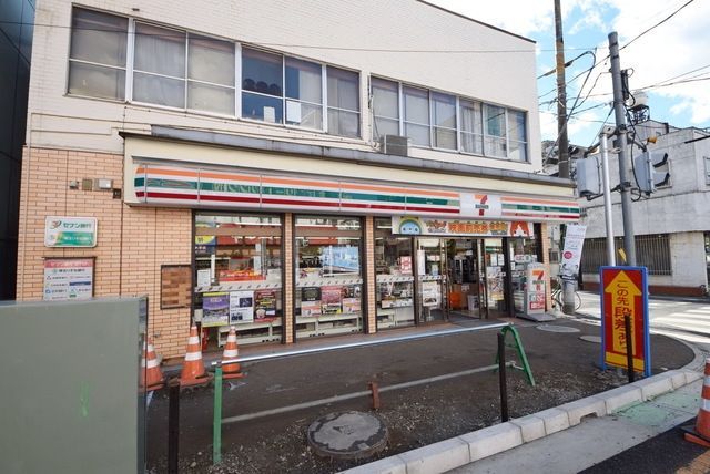 コンビニ　セブンイレブン東大宮店（コンビニ）まで229m