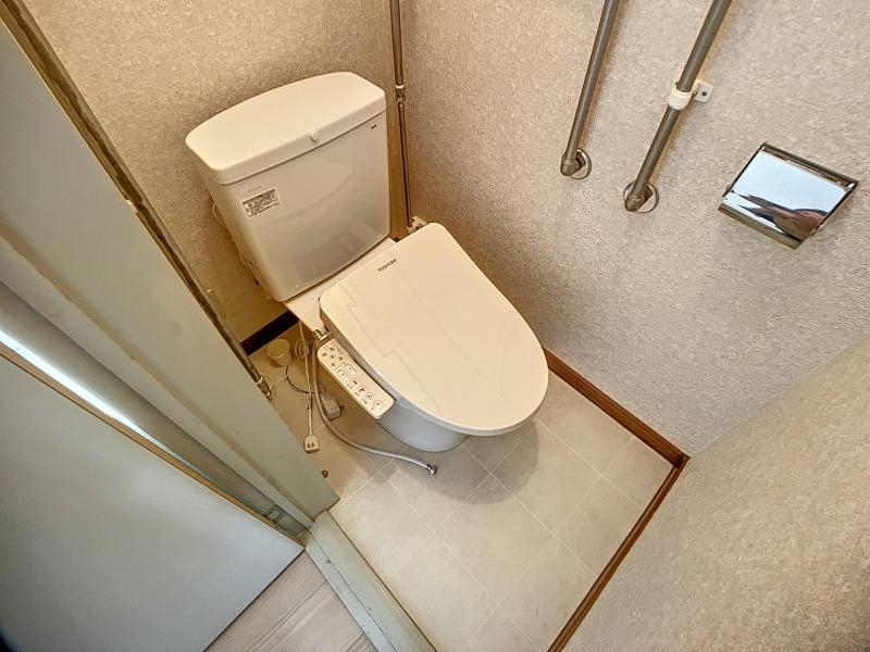 トイレ　トイレ