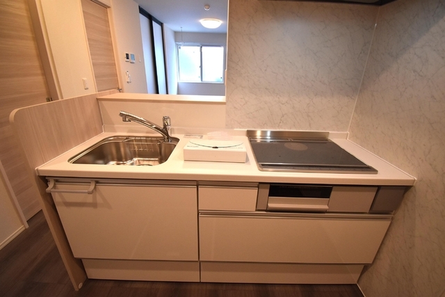 キッチン　対面式システムキッチン