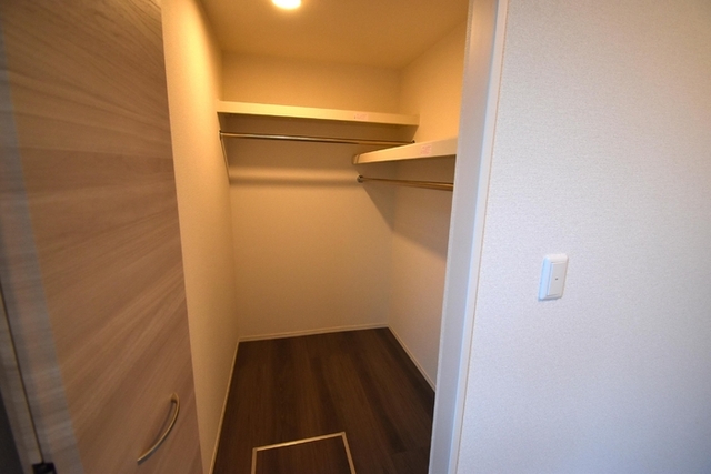 収納　ウォークインクローゼット