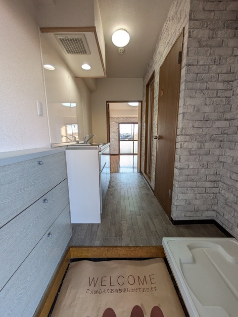 玄関　シューズボックス付き