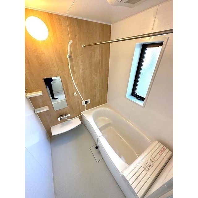 バス・シャワールーム　浴室乾燥・追い焚き付き★