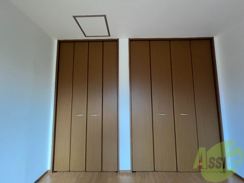 収納　高さもあり、壁一面収納になっているので沢山収納できそうです。