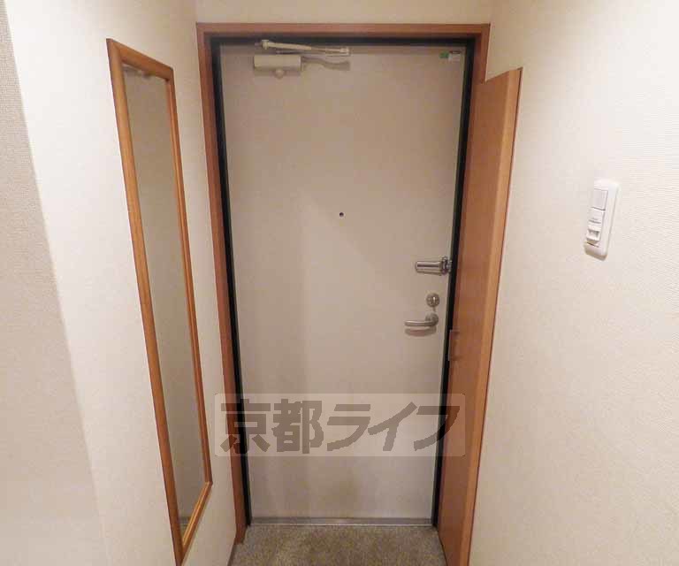 玄関　玄関です。