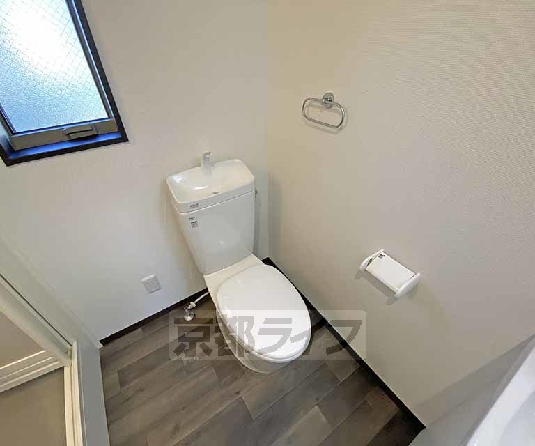 トイレ　清潔感のあるトイレです。