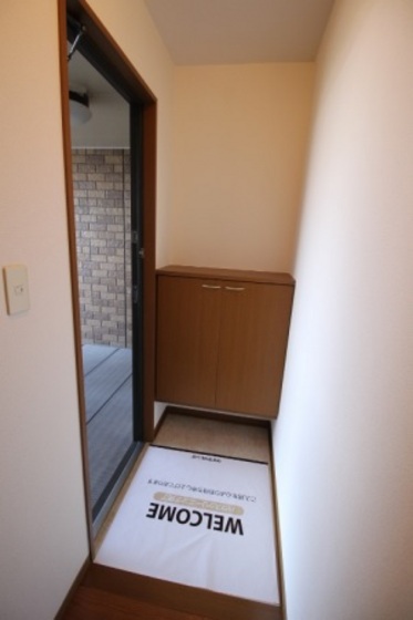 玄関　他号室の写真です。
