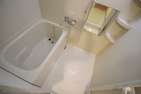 バス・シャワールーム　※別部屋の写真です