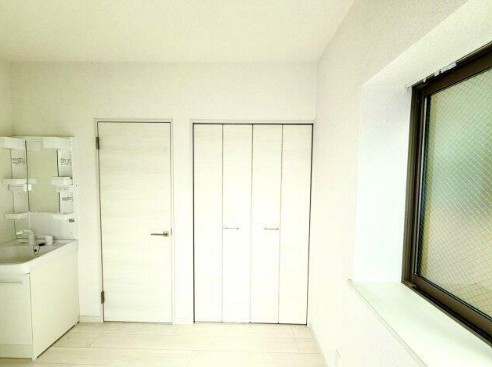 居室・リビング　別号室参考写真