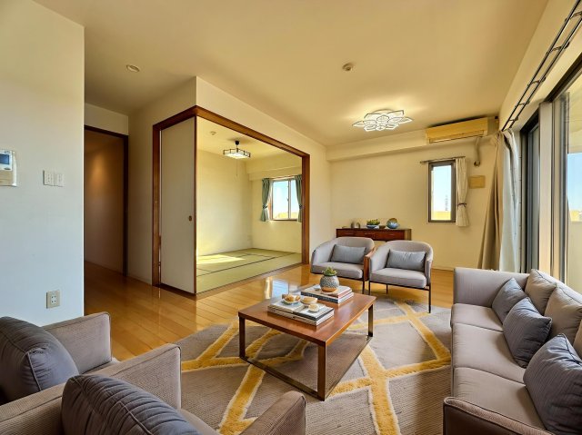 居室・リビング　写真内の家具・家電はAIイメージです。