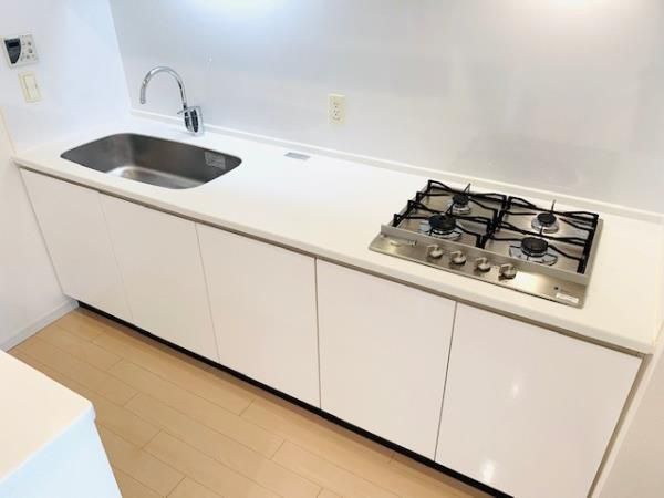 キッチン　別タイプ部屋　参考写真です