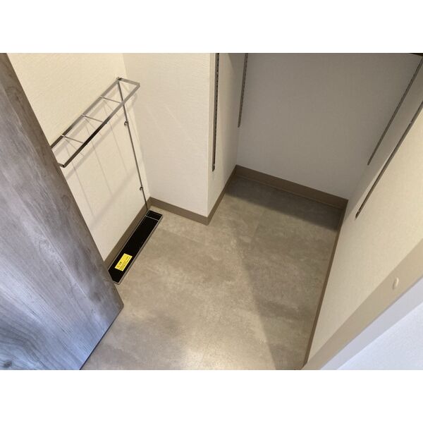 玄関　ゆったりとした玄関です