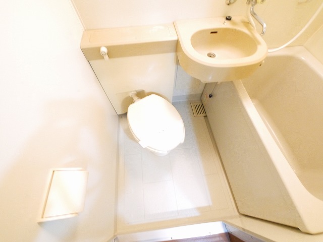 トイレ　清潔感のあるトイレです
