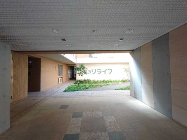 エントランス　リライフ下北沢店