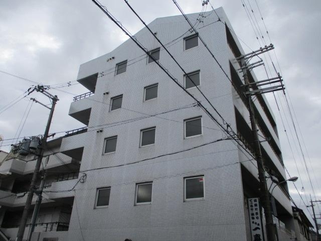 建物外観　しっかりとした外観です
