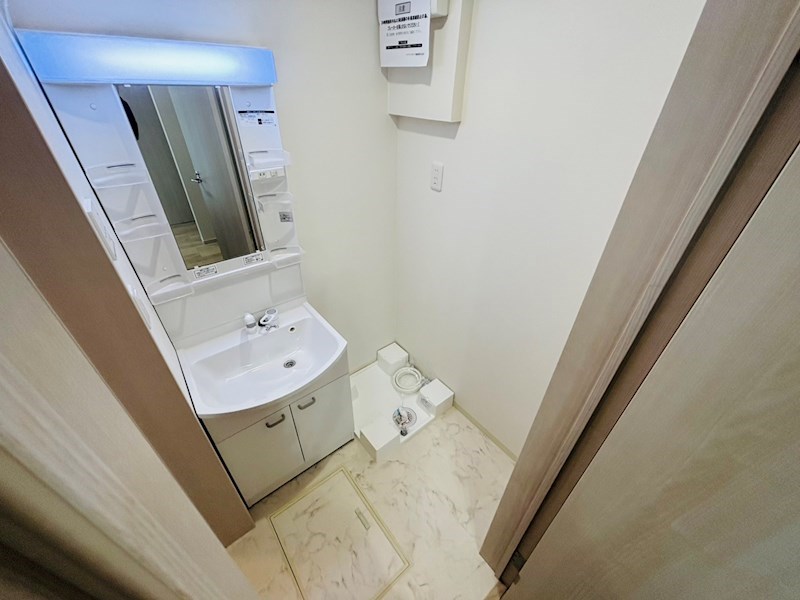 KEIAI RESIDENCE 北小金IIIの内装写真
