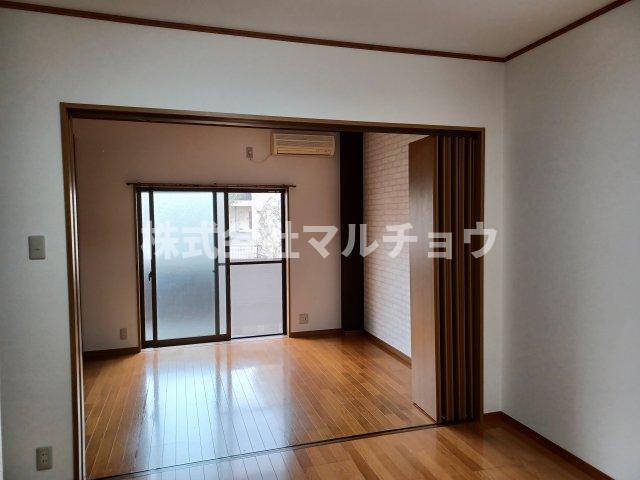 居室・リビング　広々とした洋室です