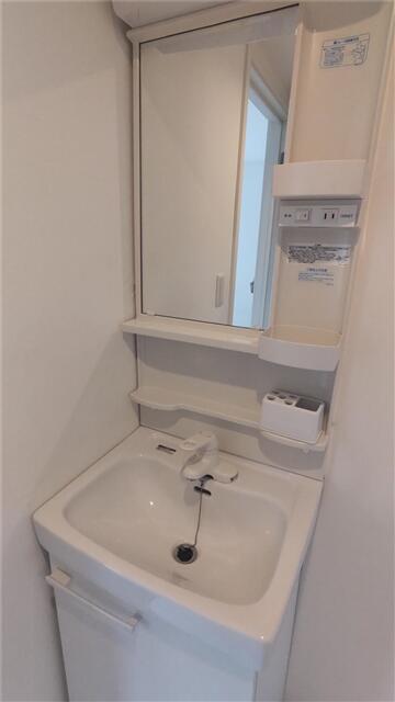 洗面設備　建築中のためイメージ写真です