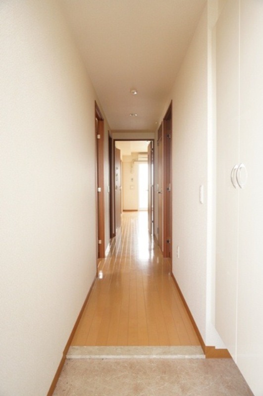 玄関　図面と現状に相違がある場合には現状を優先