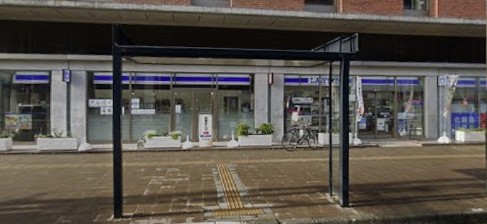 コンビニ　ローソン 久留米シティプラザ店（コンビニ）まで457m