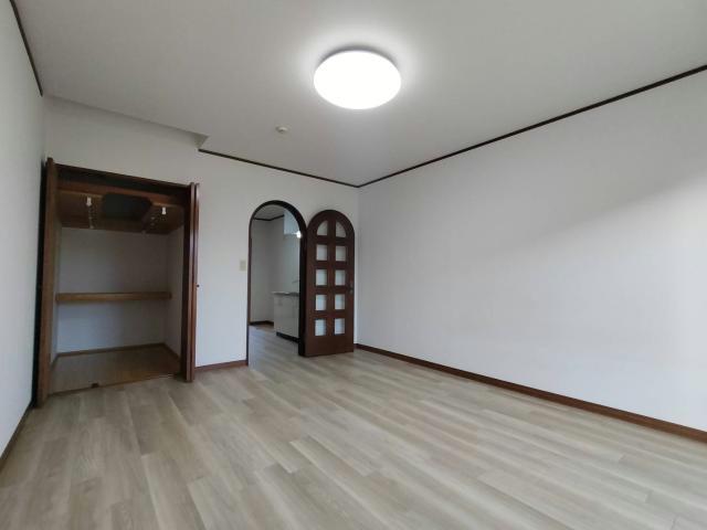 居室・リビング　居室照明付き