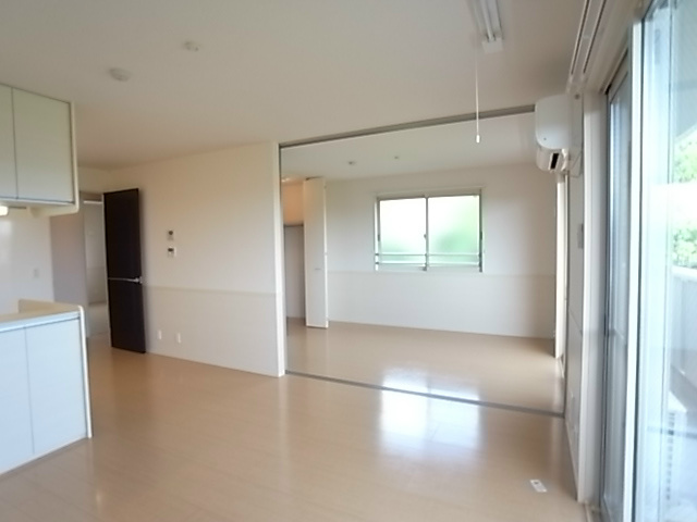 居室・リビング　別部屋